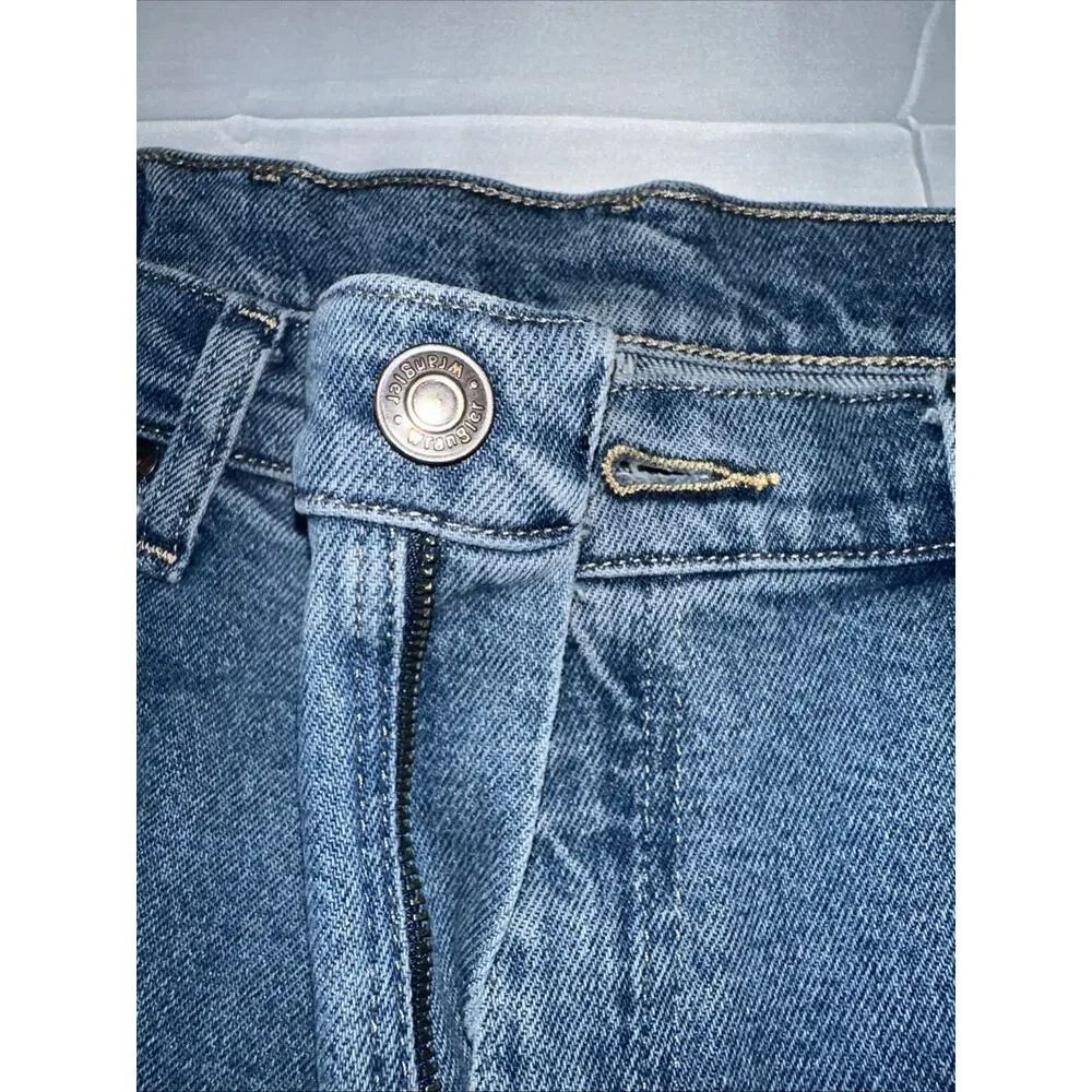 Wrangler Jeans Mens Size 34x34 Light Wash Blue Relaxed Fit Straight Leg Denim